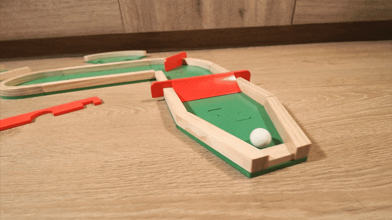 Pitch&Plakks es un juego de mesa hecho de madera y materiales sostenibles