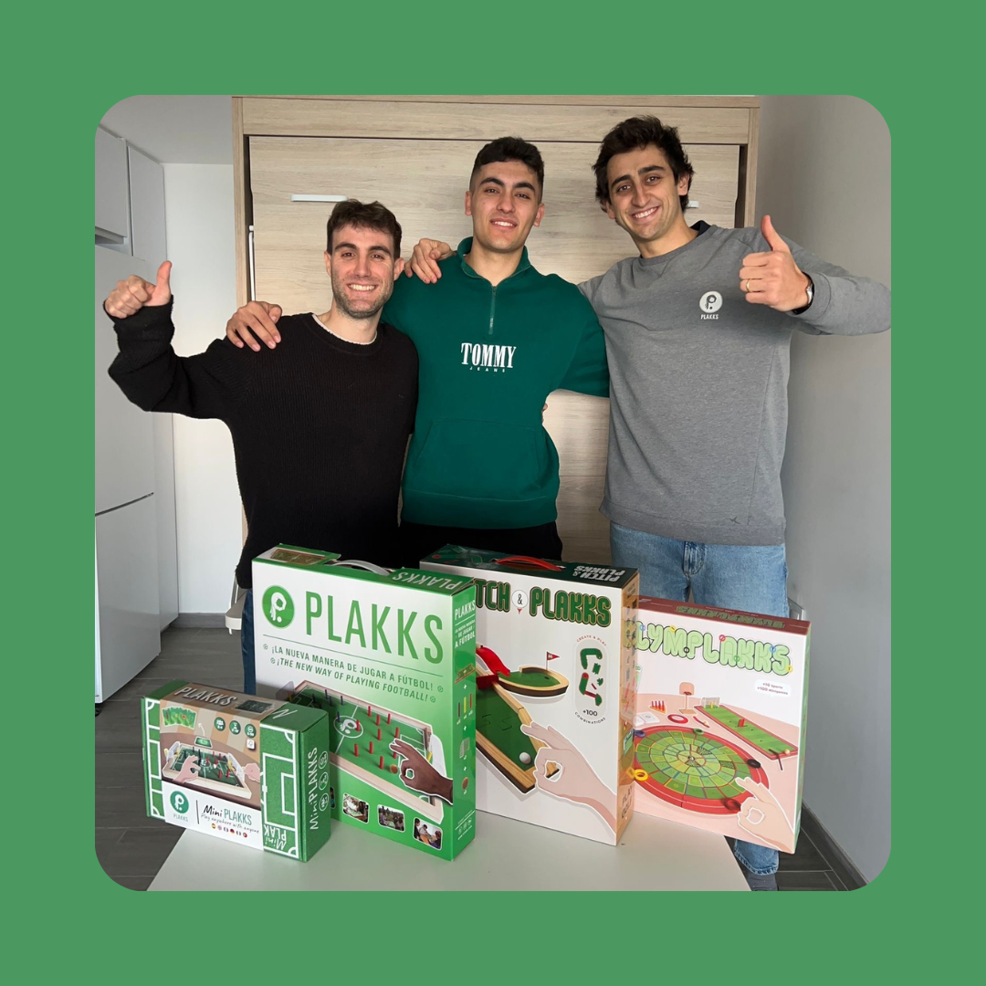 Plks Sticker MOMENTOS DEL 2023 DE PLAKKS – PLAKKS ENTERTAINMENT SL